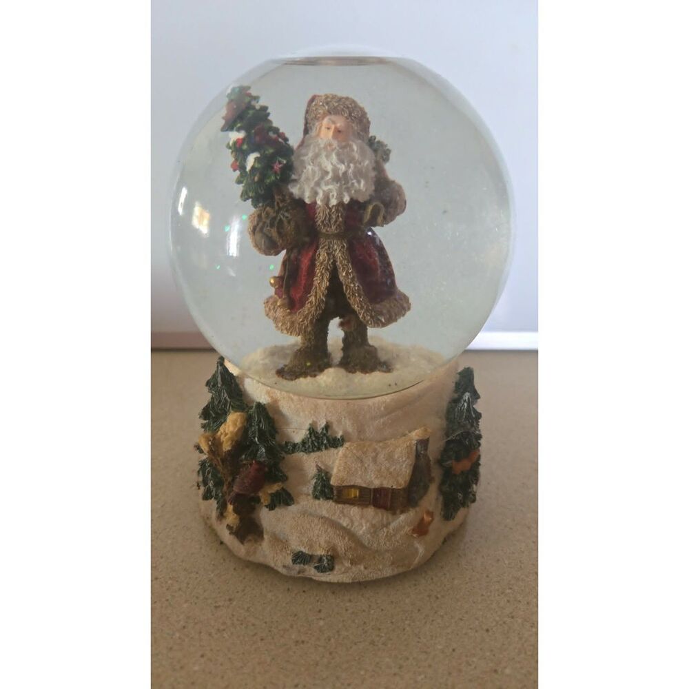 Santa Claus Water Globe I am dreaming of a white christmas